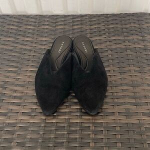 Natori suede Amour Mules shoes  women’s size 6.5